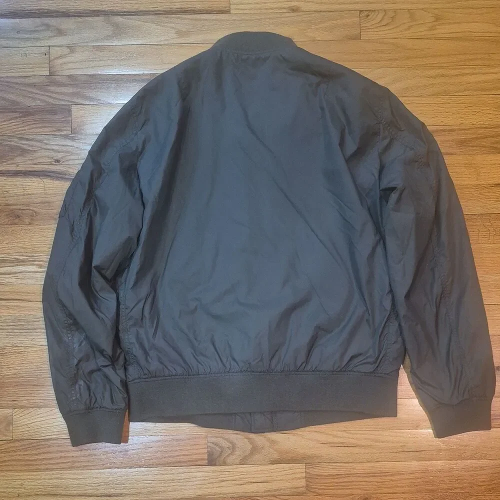 Uniqlo Bomber Jacket Mens Large Nylon Ribbed Collar Zip Pocket Classic Green